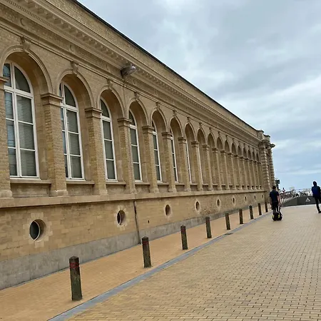 Penthouse De Vaughan -luxe Met Zeezicht Lägenhet *