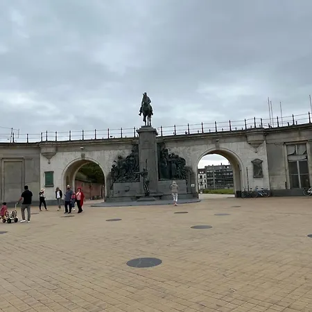 Penthouse De Vaughan -luxe Met Zeezicht Daire *