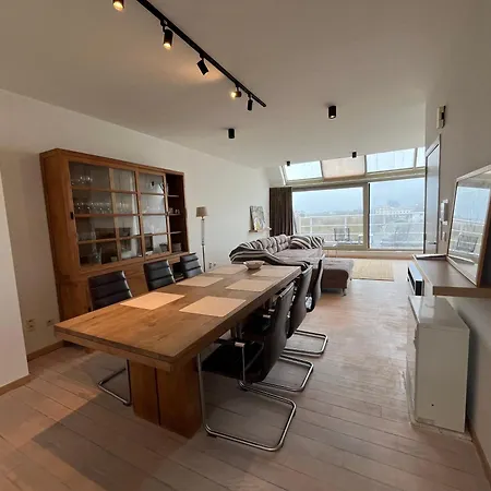 Penthouse De Vaughan -luxe Met Zeezicht Daire *
