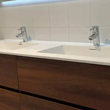 Penthouse De Vaughan -luxe Met Zeezicht *